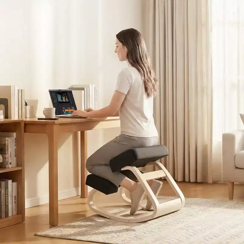 Sedia Ergonomica Inginocchiata VEVOR, Sedia Posturale In Legno con Spesse Imbottiture in Schiuma e Solida Struttura in Legno, Altezza Regolabile, Nera